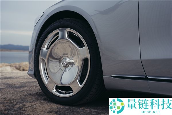 迈巴赫S 580 e正式发布:超奢华插电混动轿车尽显老钱风范