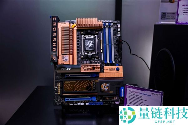 华硕ROG 20周年庆典:初代复刻版售价5206元,超频主板突破9GHz世界纪录