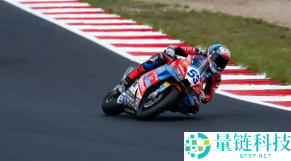 WSBK英国站正赛首回合:德比斯获第8名,64号车手首圈摔出赛道分析
