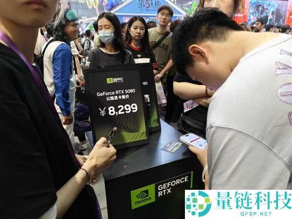 英伟达BW 2026超等芯片RTX Spark首展:巨型GPU墙成为打卡新地标