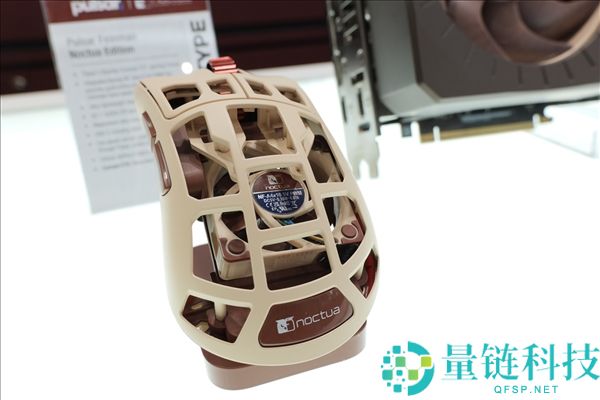 派世x猫头鹰联名鼠标发布：内置电扇实现物理降温，告别手汗烦恼