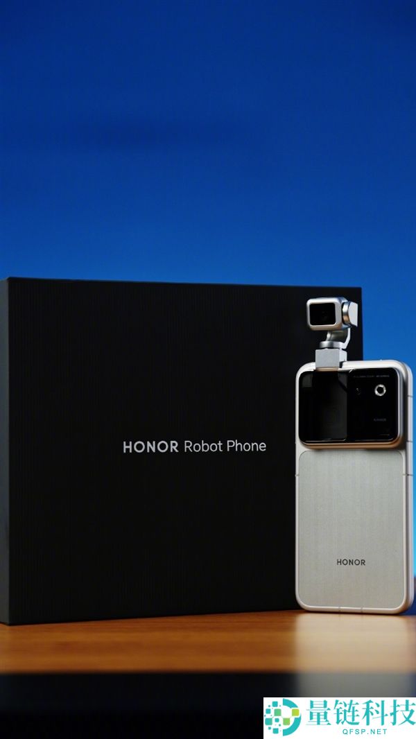 韩路上手光荣机械人手机Robot Phone:自媒体创作的潜力神器