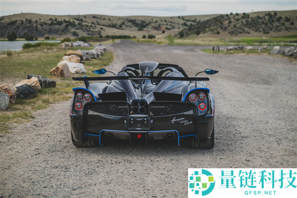 车主张外离世,绝世孤品帕加尼Huayra Roadster手动档即将拍卖