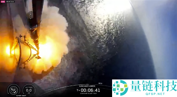 SpaceX星舰第13次试飞成功,首次部署V3版星链,超重型助推器安全溅落
