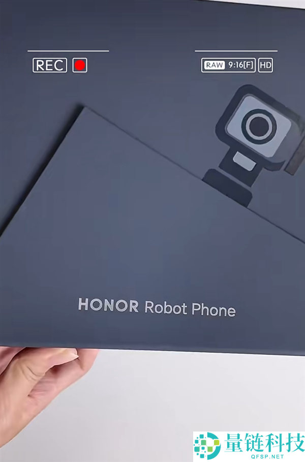 全球首款机械人手机开箱：光荣Robot Phone竟长出机械臂，太科幻了！