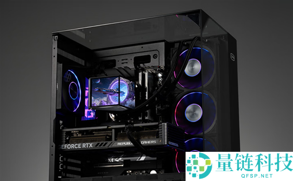 超频三DX360 PRO一体式水冷首发1199元：双4寸大屏支持DIY主题设计
