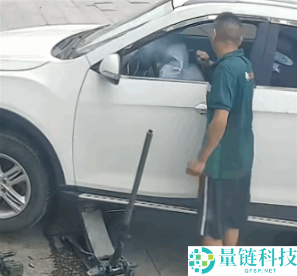 传祺GS5补胎意外：气囊爆炸导致两颗轮胎螺丝拆除，整车赔偿问题解析