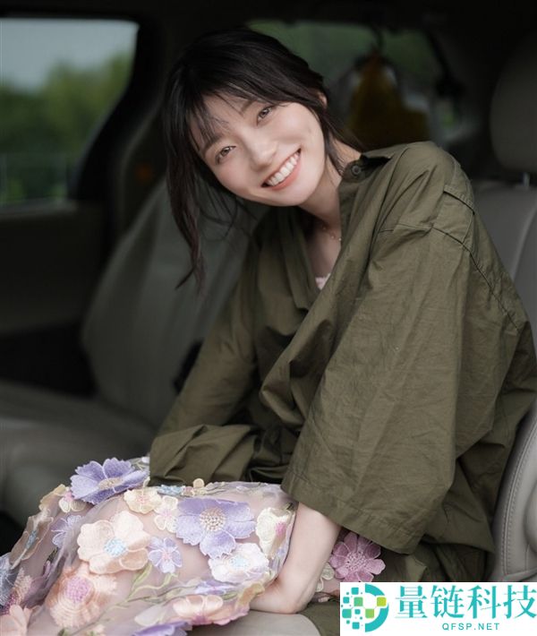 日本演员濑户环奈Cosplay《终究空想7》蒂法，展示完美身材