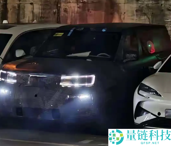 方程豹钛9实车亮相：家用市场续航突破2300千米的重磅选手