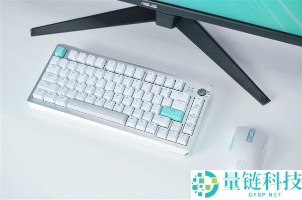 华硕天选7X台式机图赏：酷睿Ultra 9与RTX 5060 Ti强劲组合