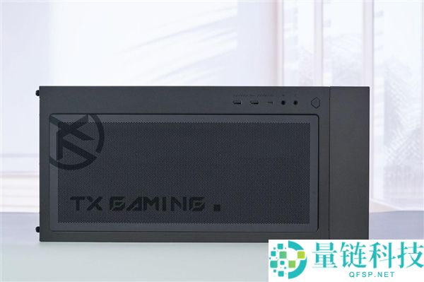华硕天选7X台式机图赏：酷睿Ultra 9与RTX 5060 Ti强劲组合