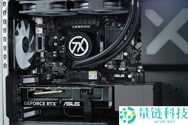 华硕天选7X台式机图赏：酷睿Ultra 9与RTX 5060 Ti强劲组合
