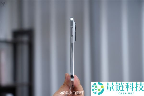 华为Pura X View真机实拍：探索屏占比最高的四色直板手机设计