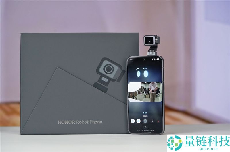 全新光荣Robot Phone评测：三轴云台与双2亿像素机械人手机的完美结合