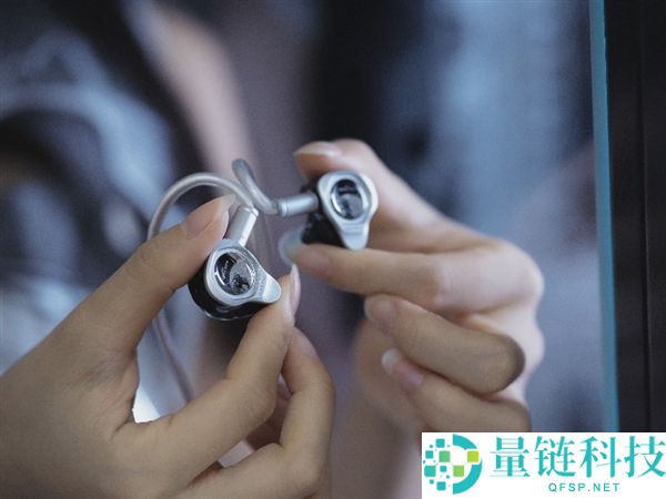 2599元七彩虹COLORFLY月球信步耳机上市:六铁驱动圈设计揭秘