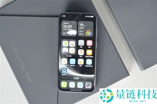 全球首款机械人手机光荣Robot Phone图赏:机身内置机械云台设计