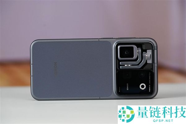 全球首款机械人手机光荣Robot Phone图赏:机身内置机械云台设计