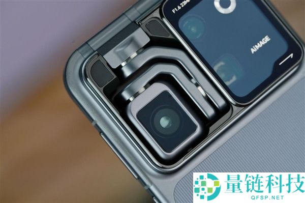 全球首款机械人手机光荣Robot Phone图赏:机身内置机械云台设计