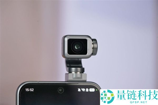 全球首款机械人手机光荣Robot Phone图赏:机身内置机械云台设计
