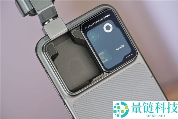 全球首款机械人手机光荣Robot Phone图赏:机身内置机械云台设计