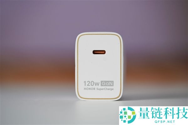全球首款机械人手机光荣Robot Phone图赏:机身内置机械云台设计