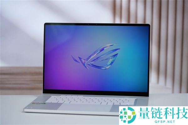 微软搞笑操控：Windows游戏本仅用集显，独显驱动删除问题解析