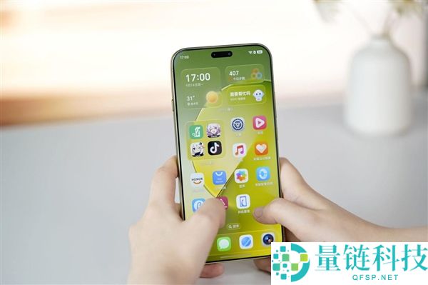 光荣Magic9 Pro Max图赏:灵感源自阿莱经典影片机