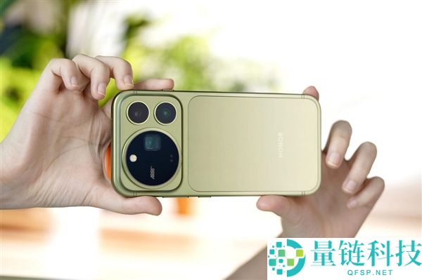 光荣Magic9 Pro Max图赏:灵感源自阿莱经典影片机