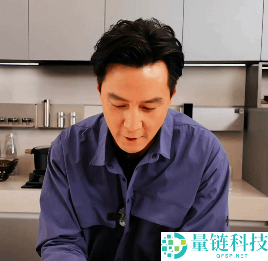51岁吴彦祖再创业：首款亲自设计产品曝光