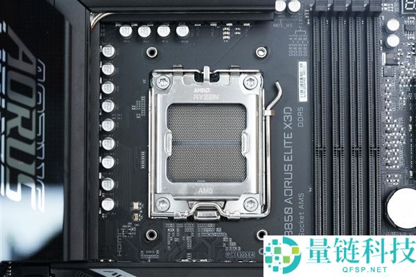 技嘉B850 AORUS ELITE X3D图赏:16+2+2供电设计与4路M.2接口解析