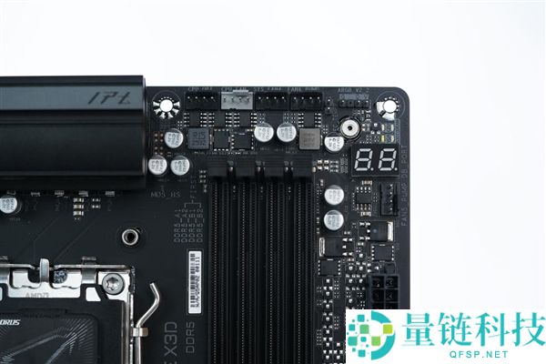 技嘉B850 AORUS ELITE X3D图赏:16+2+2供电设计与4路M.2接口解析