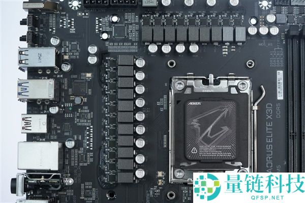 技嘉B850 AORUS ELITE X3D图赏:16+2+2供电设计与4路M.2接口解析