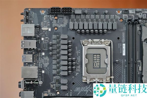 技嘉Z890 AORUS ELITE DUO X主板图赏：5个M.2插槽全解析