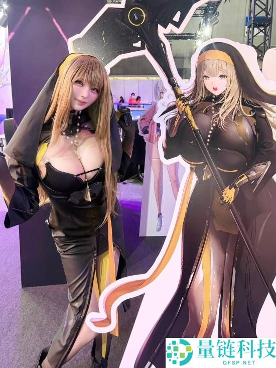 TGS现场偶遇超美机械修女Coser，合影瞬间引发热潮