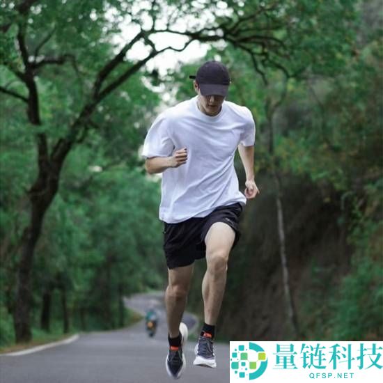 每周坚持跑步十余年突发心梗，三根冠脉病变揭秘