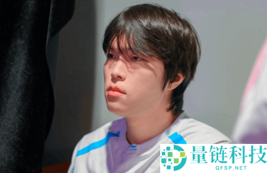 管泽元与余霜迎来首胎,玩家呼吁管哥重返解说岗位