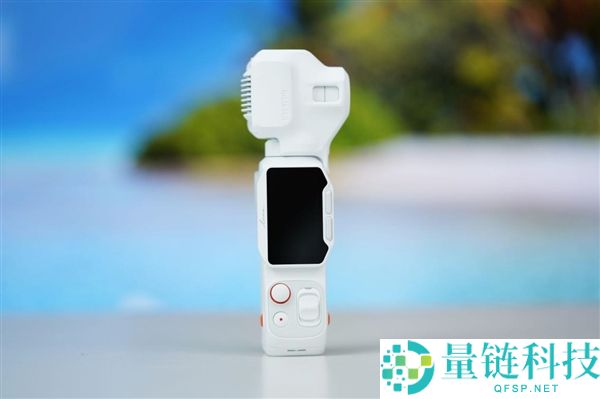 影石Luna Pro评测:8K录像与4K竖拍,支持遥控屏装配