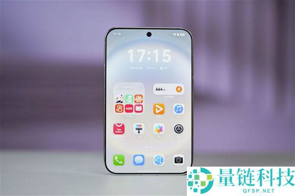 华为阔直板手机再创新举措，中端产品线评测解析