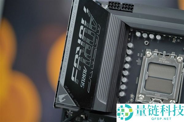 技嘉X870E AORUS ELITE X3D主板图赏:16+2+2相供电优势解析