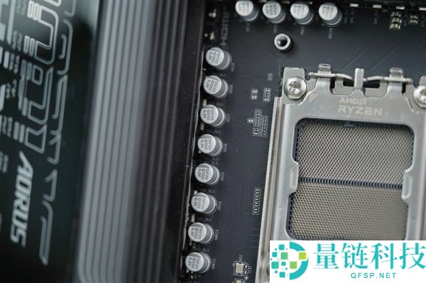 技嘉X870E AORUS ELITE X3D主板图赏:16+2+2相供电优势解析