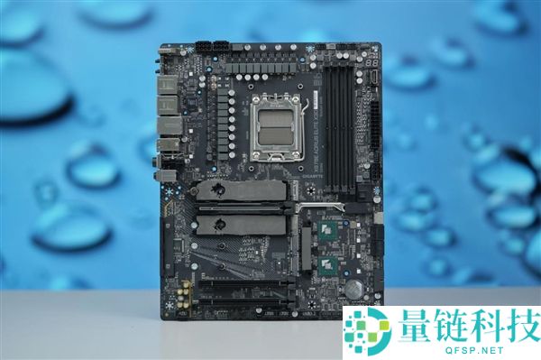 技嘉X870E AORUS ELITE X3D主板图赏:16+2+2相供电优势解析