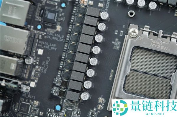 技嘉X870E AORUS ELITE X3D主板图赏:16+2+2相供电优势解析