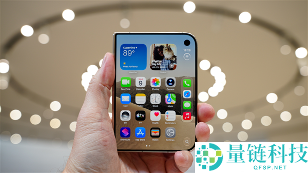 iPhone Duo首次开机显示用户名,情感价值满分的史无前例体验