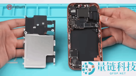 iPhone17系列刚开售 曝第三方已将存储扩容至2TB