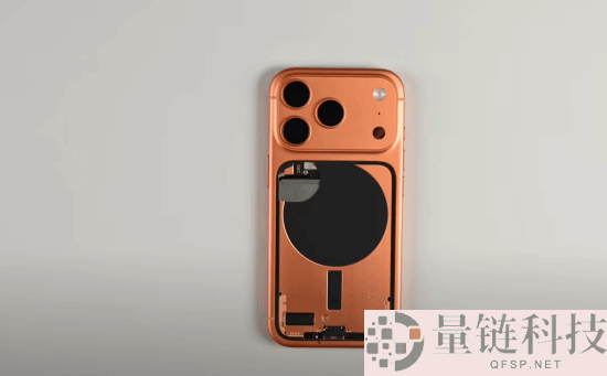 拆解iPhone 17 Pro：换电池、USB-C口要先拆屏幕