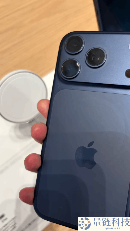 iPhone 17系列展现机有刮痕？苹果批发店采纳措施