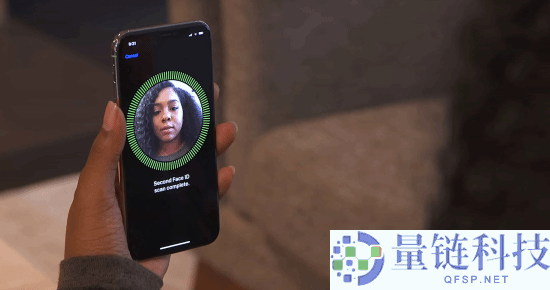 iPhone面庞解锁不需求摄像头：网友实测遮住前摄也能解锁