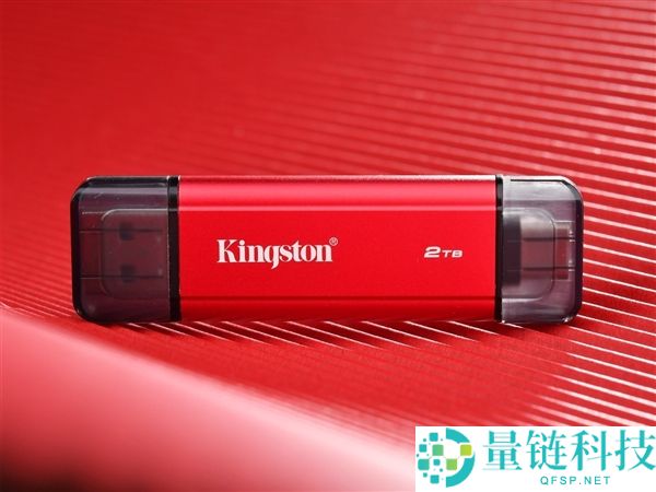 金士顿Dual Portable双接口挪动固态硬盘上手：速度起飞 到达1050MB/s