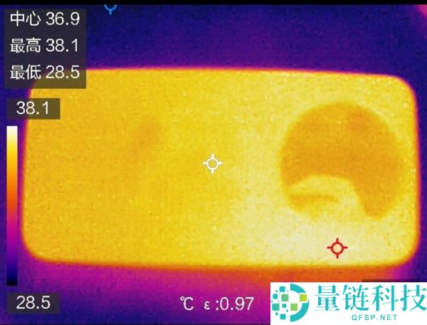 华为Mate 80 Pro Max上手：真正意义上的万能旗舰