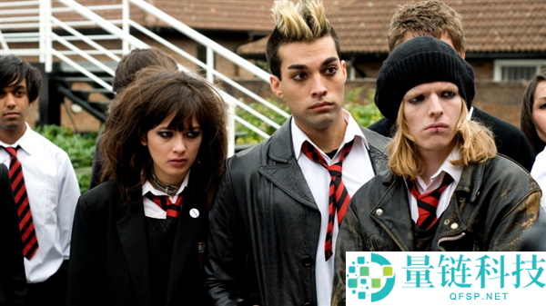 披甲持刀的英国Teenager 比剃刀党更凶恶,